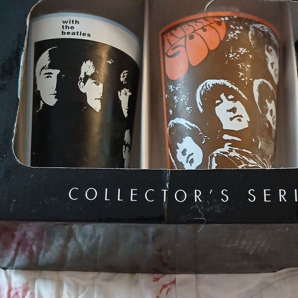 The Beatles  - Picture 2 of 5